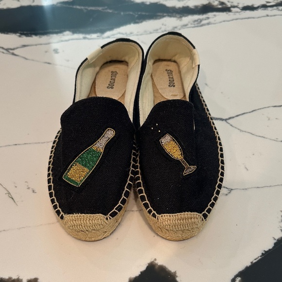 Soludos Black Espadrilles with Champagne Motif - Picture 1 of 4